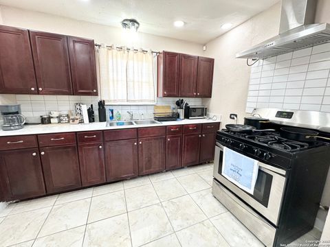 Tiny photo for 1620 Kampmann, San Antonio, TX 78201 (MLS # 1884939)