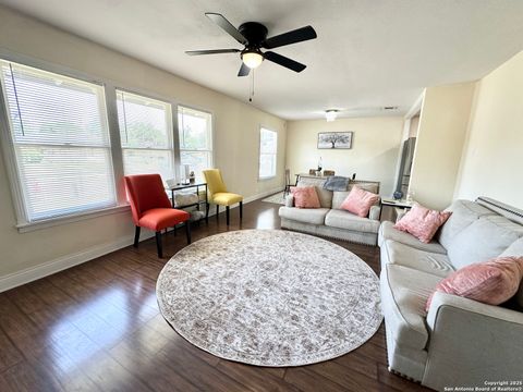 Tiny photo for 1620 Kampmann, San Antonio, TX 78201 (MLS # 1884939)