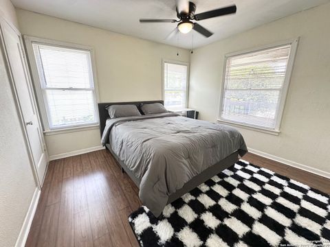 Tiny photo for 1620 Kampmann, San Antonio, TX 78201 (MLS # 1884939)