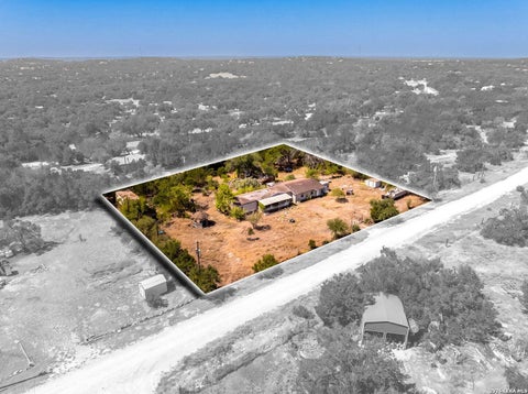 Property photo of 990 Hillcrest Trl, Spring Branch, TX 78070