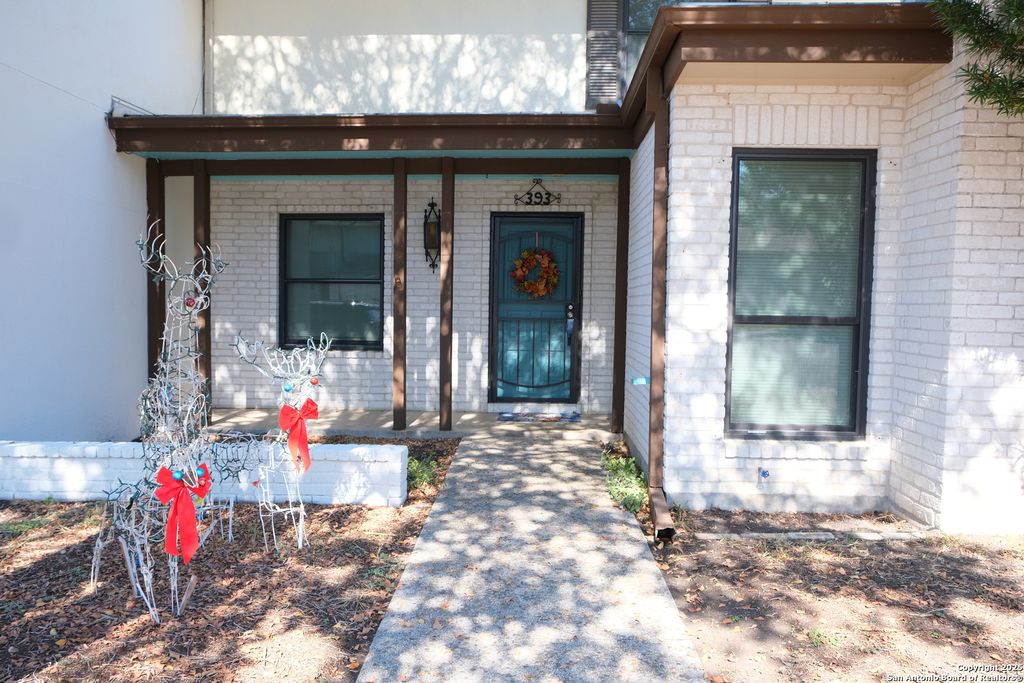 Photo of 393 FENWICK DR., Windcrest, TX 78239 (MLS # 1925153)