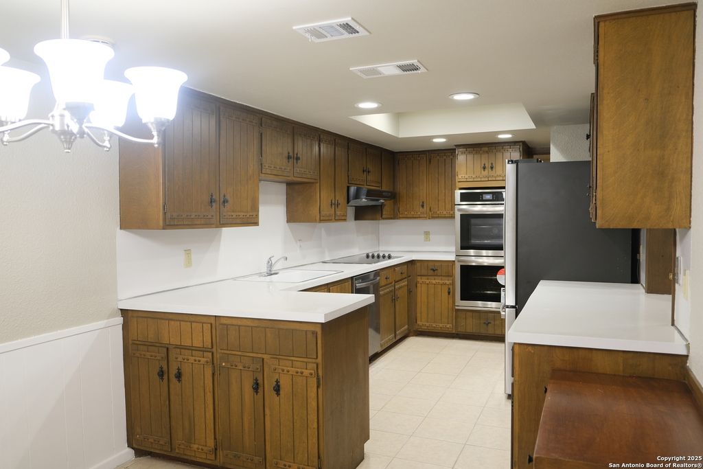 Photo of 393 FENWICK DR., Windcrest, TX 78239 (MLS # 1925153)