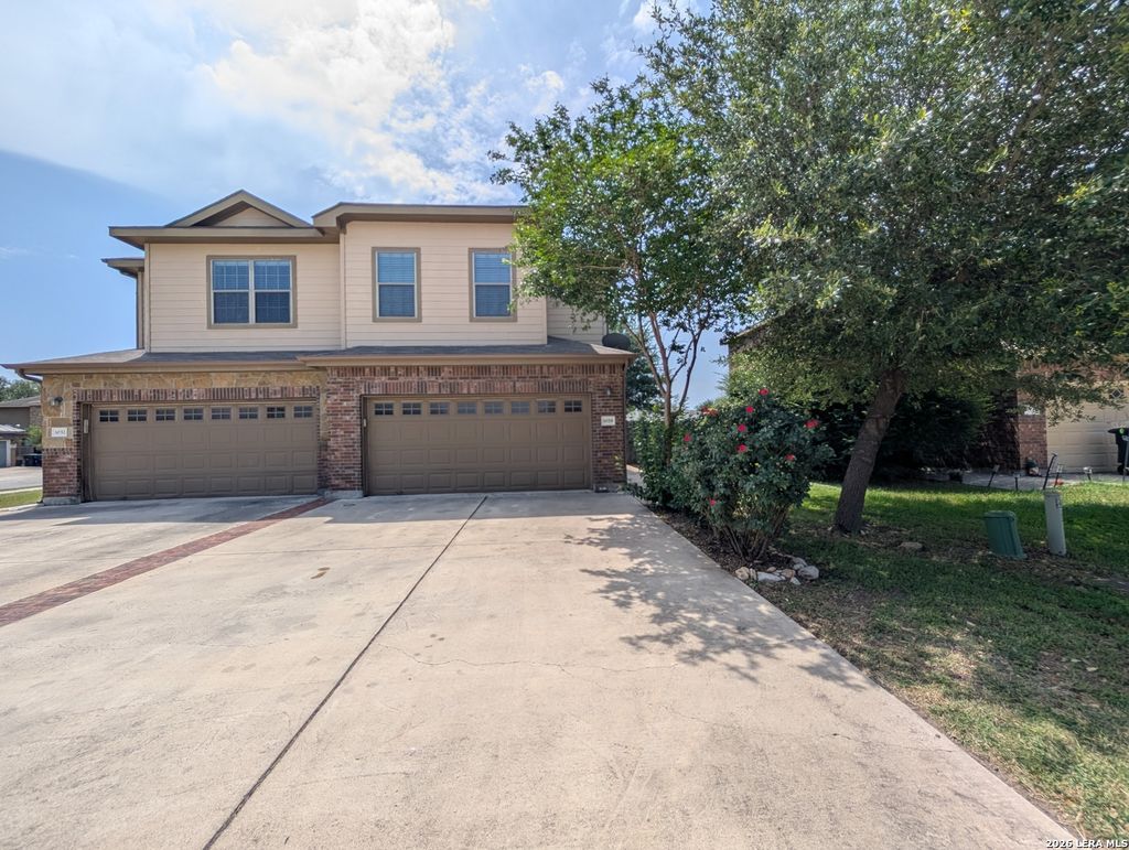 Photo of 1028 BROWN ROCK DR, New Braunfels, TX 78130 (MLS # 1971470)