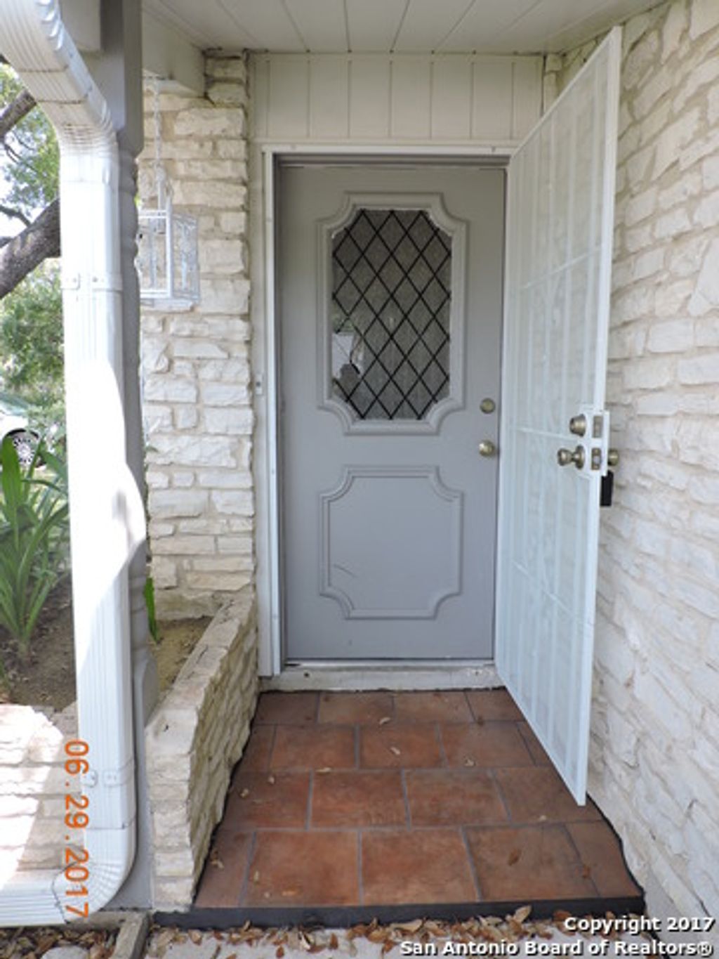 Photo of 5319 FAIR RIDGE DR, San Antonio, TX 78228 (MLS # 1892313)