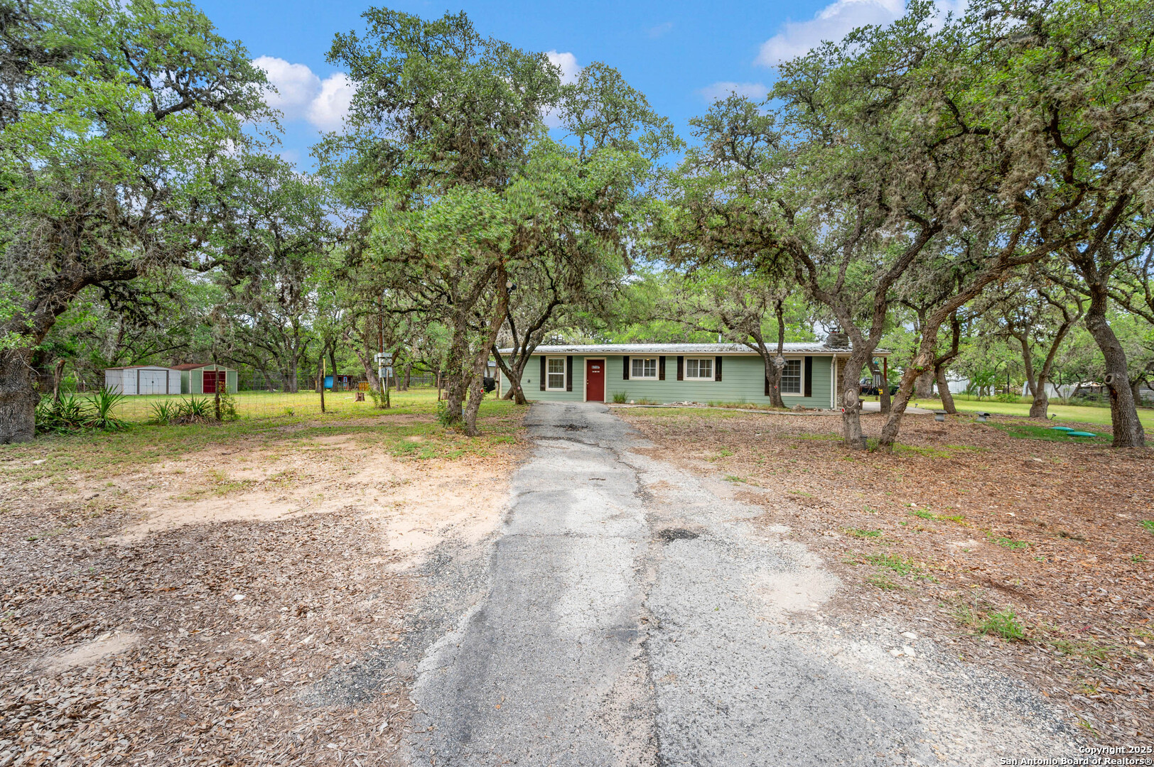8715 Buckskin Dr.