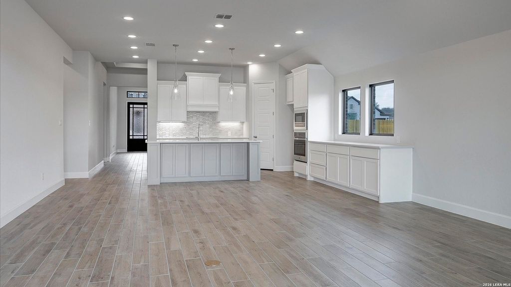 Photo of 172 Mountain Oak, Castroville, TX 78009 (MLS # 1925065)