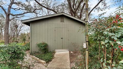 A home in Canyon Lake