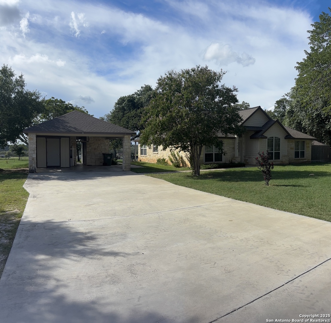 173 Great Oaks