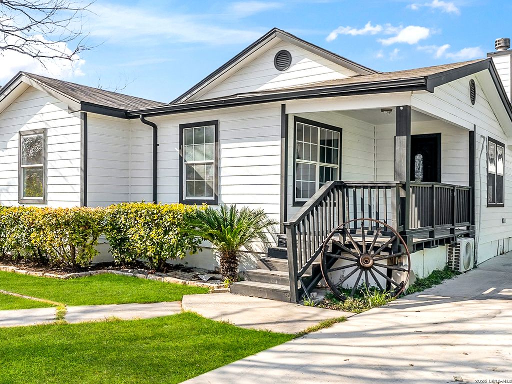 Photo of 755 CAVALIER, San Antonio, TX 78225 (MLS # 1937189)