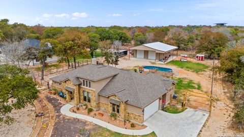 A home in Floresville