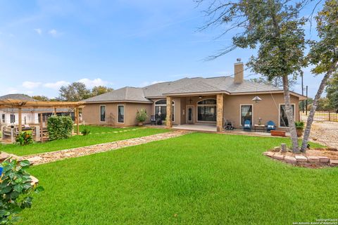 A home in Floresville