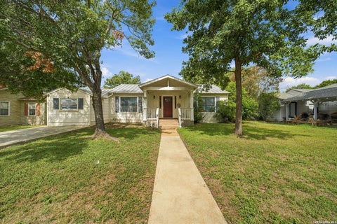 Photo of 147 Larchmont Dr, San Antonio, TX 78209 (MLS # 2023779)