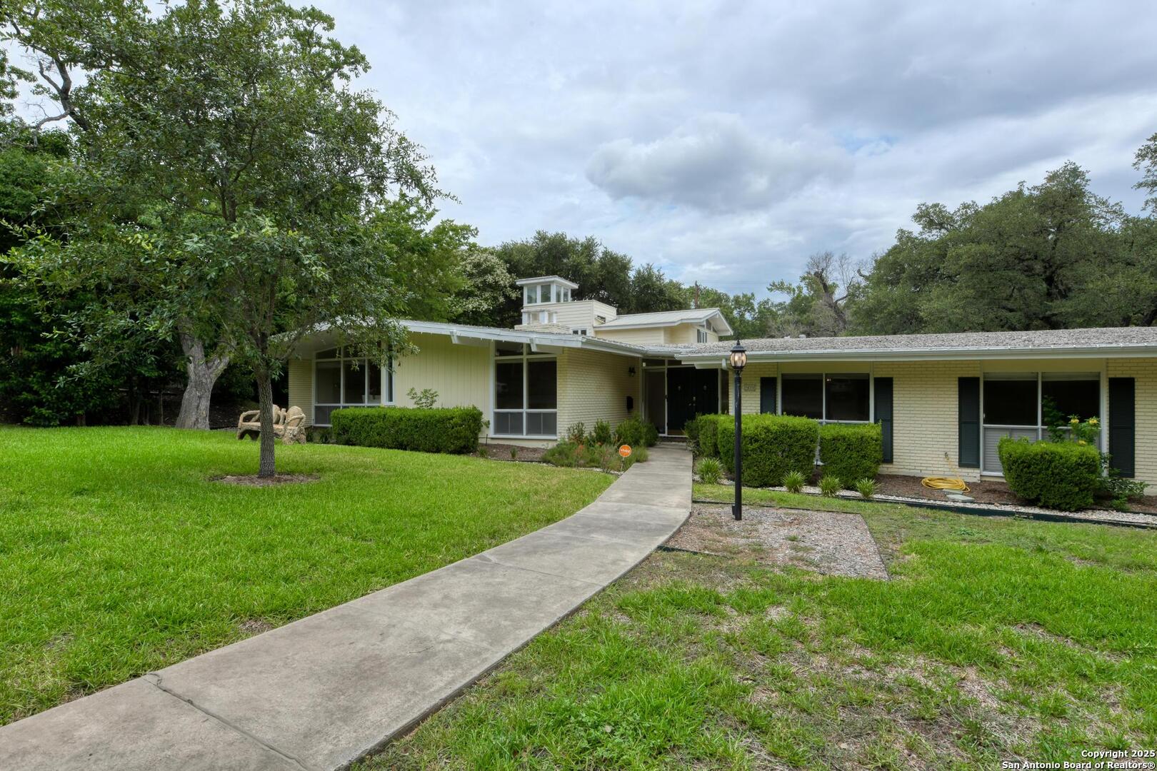 509 Canterbury Hill