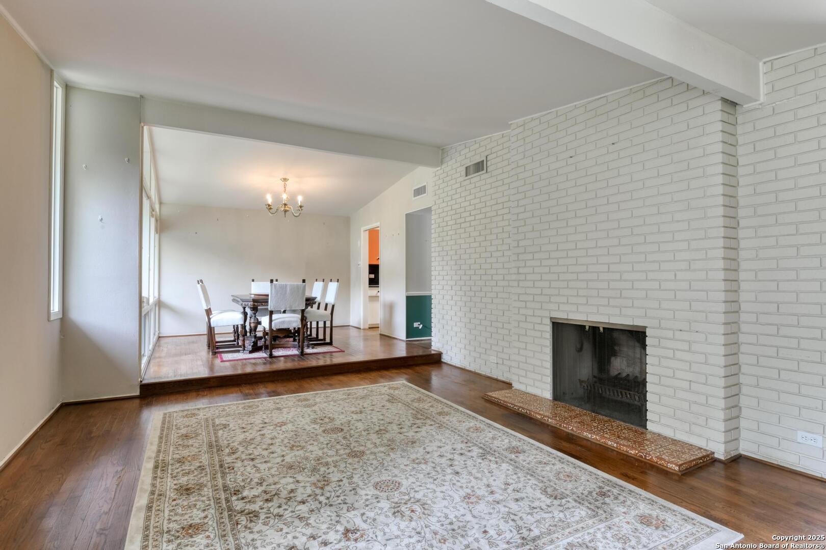 509 Canterbury Hill