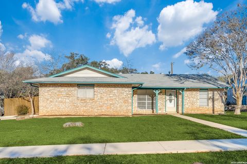 6803 N Forest Crest St. San Antonio TX 78240