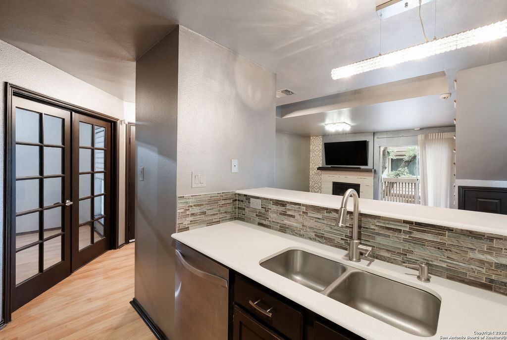Photo of 4107 Medical Dr 2208 #2208, San Antonio, TX 78229 (MLS # 1795706)