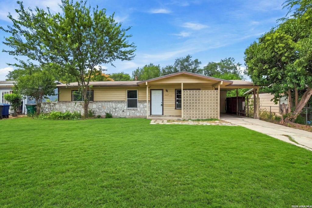 Photo of 1807 Harness Ln, San Antonio, TX 78227 (MLS # 2017521)