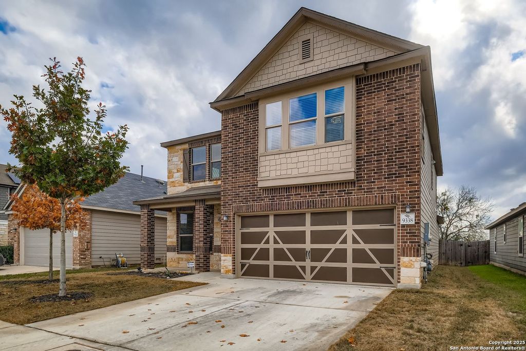 Photo of 9338 Vaquillas View, Converse, TX 78109 (MLS # 1930287)