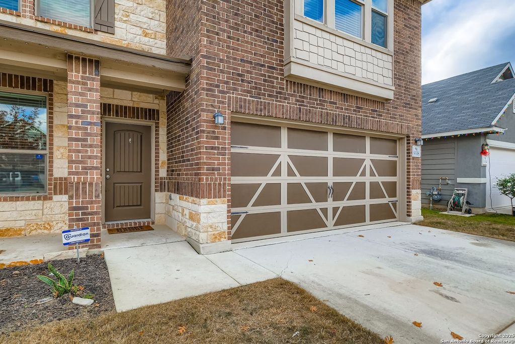 Photo of 9338 Vaquillas View, Converse, TX 78109 (MLS # 1930287)