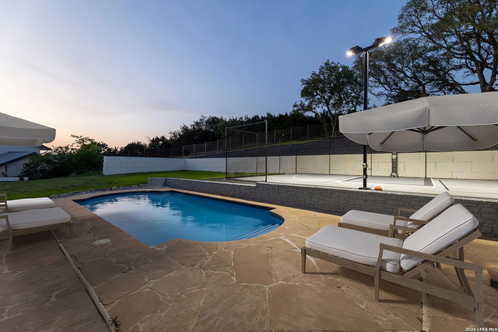 Photo of 15 VINEYARD DR, San Antonio, TX 78257 (MLS # 2009538)