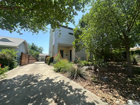 1506 W Mistletoe Ave San Antonio TX 78201