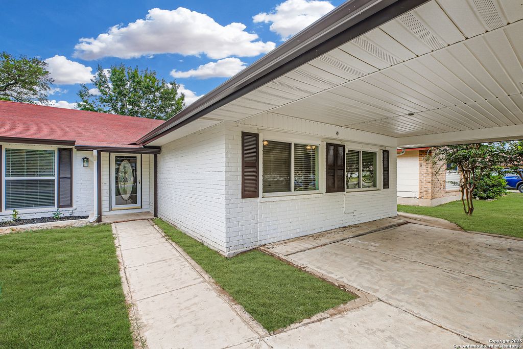 Photo of 520 Marilyn, Schertz, TX 78154 (MLS # 1930216)