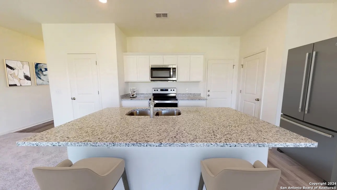 5805 Lilac Landing