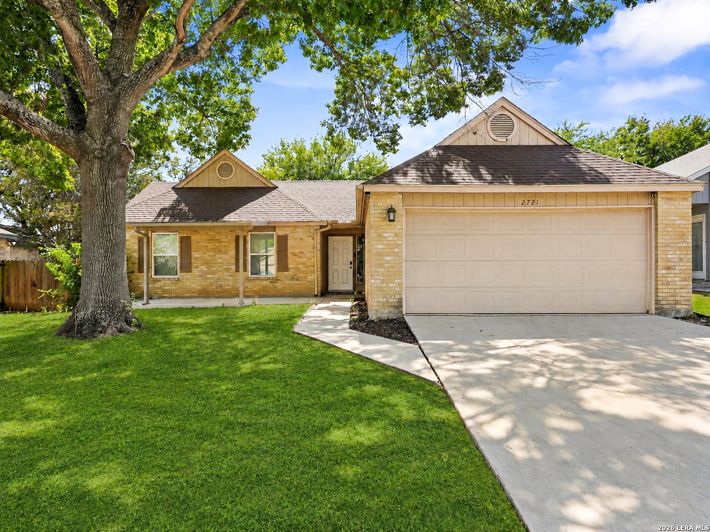 2721 CEDAR LN