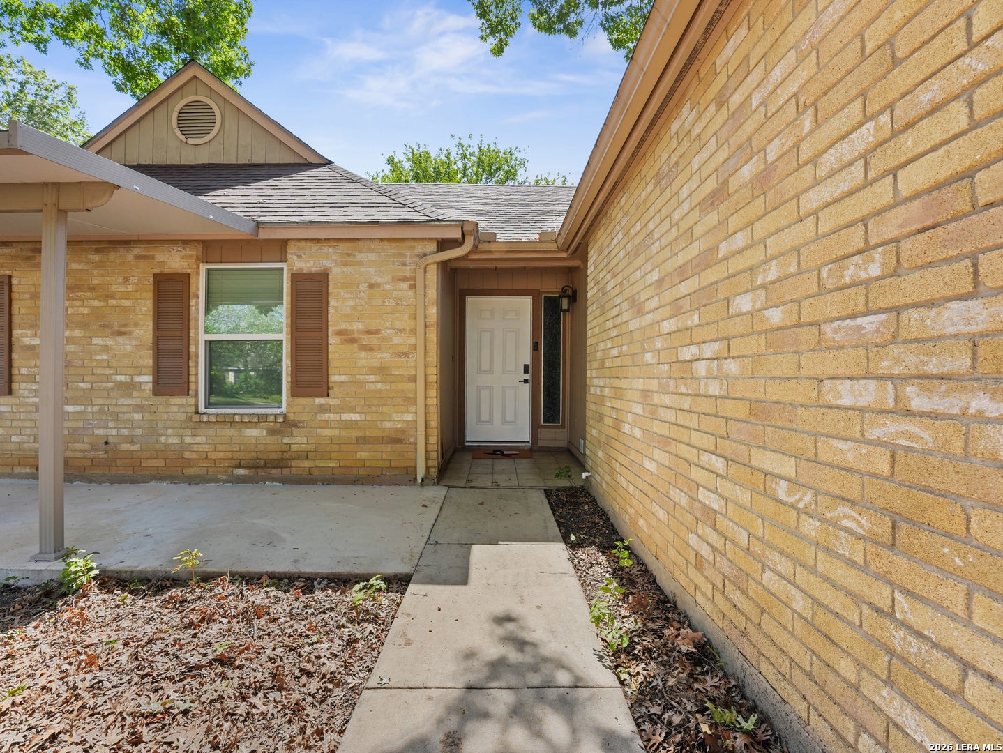2721 CEDAR LN