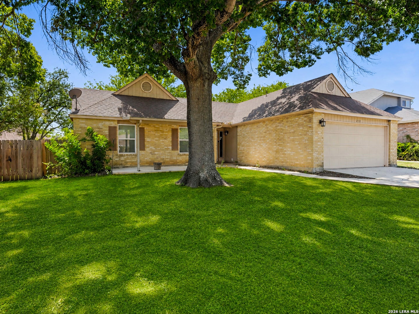 2721 CEDAR LN