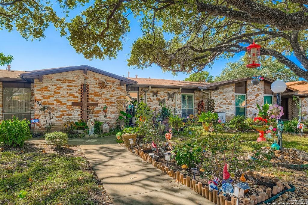Photo of 108 Sunnyland, San Antonio, TX 78228 (MLS # 1928205)