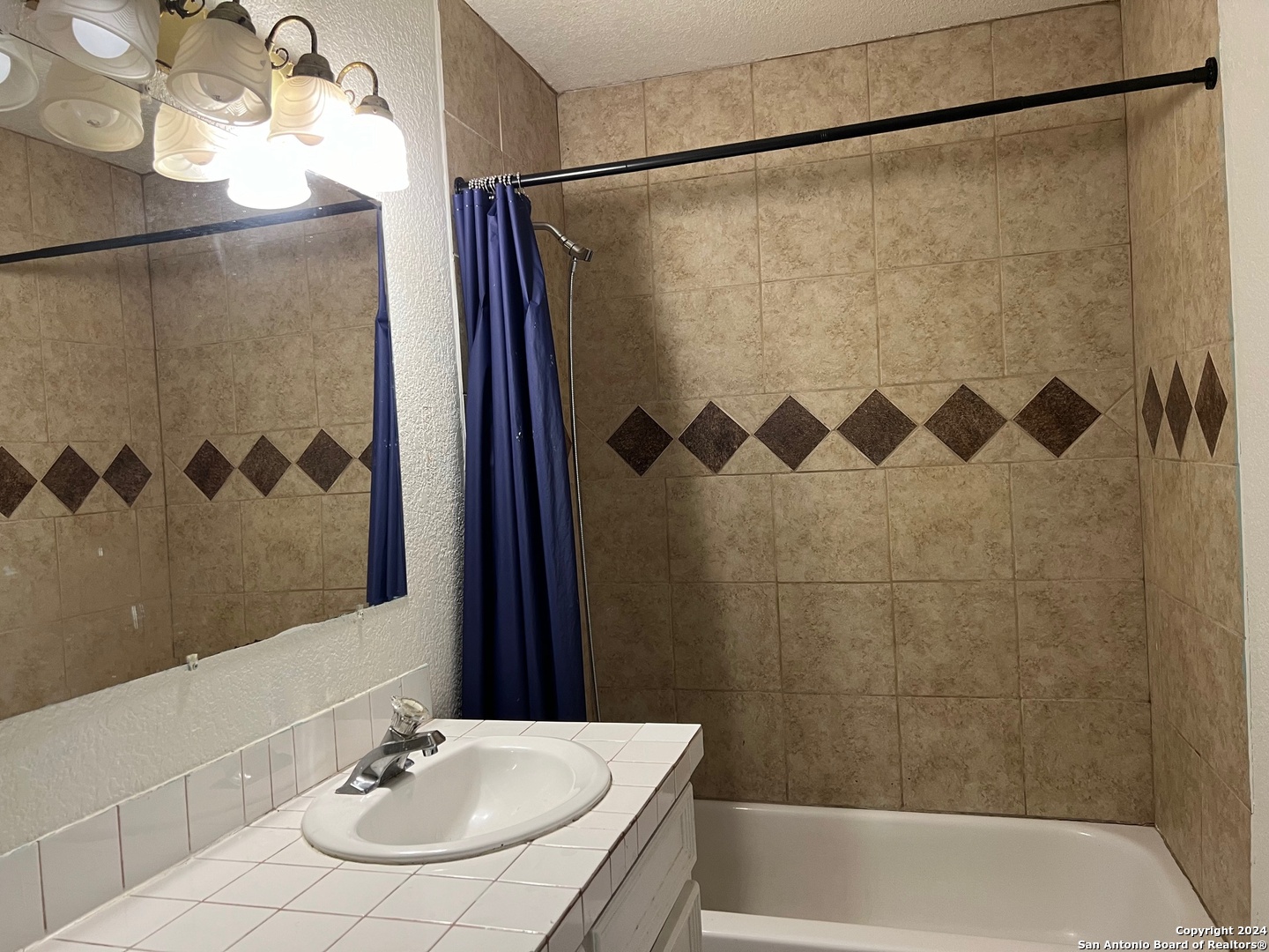 New Braunfels, Texas 78132, United States, 2 Bedrooms Bedrooms, ,3 BathroomsBathrooms,Residential,Pending,33680