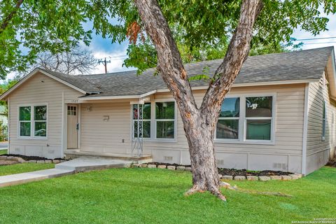 1537 Alhambra San Antonio TX 78201