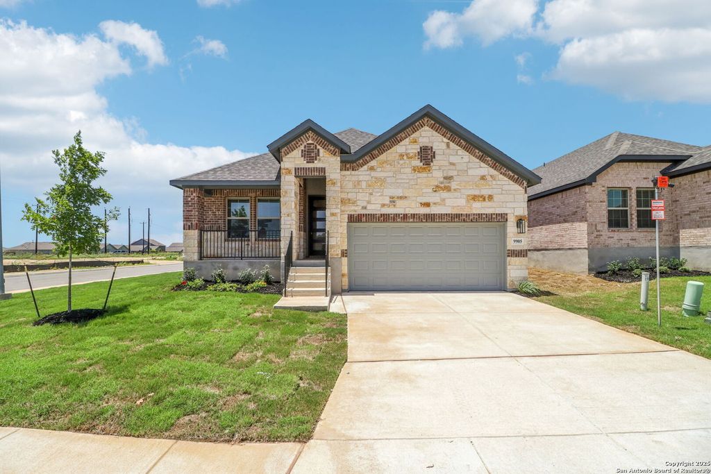 Photo of 9905 Paladin Ridge, San Antonio, TX 78254 (MLS # 1870649)
