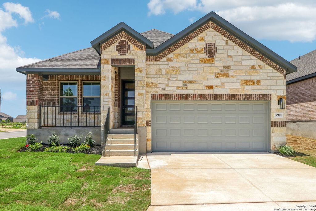Photo of 9905 Paladin Ridge, San Antonio, TX 78254 (MLS # 1870649)