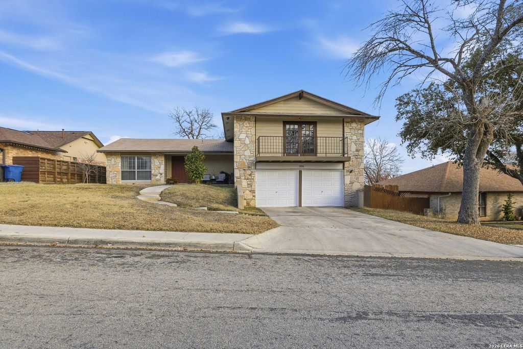 Photo of 1206 Hayloft Ln, San Antonio, TX 78245 (MLS # 1938208)