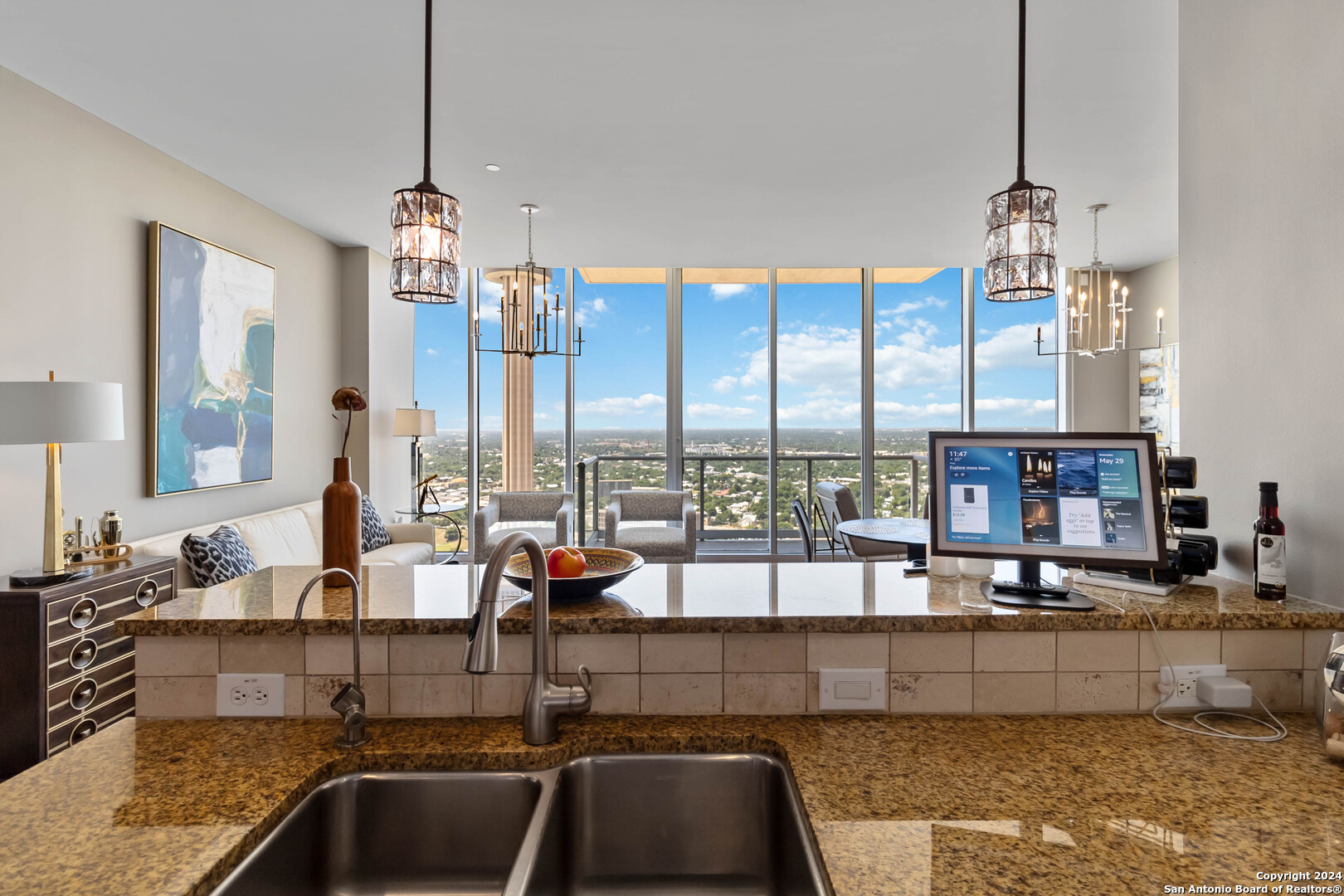 San Antonio, Texas 78205, United States, 2 Bedrooms Bedrooms, ,2 BathroomsBathrooms,Residential,Active,153473