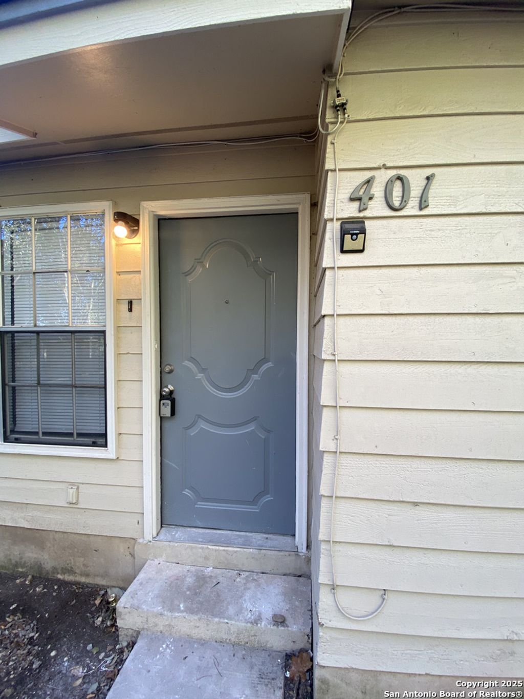 Photo of 844 E SUNSHINE DR 401 #401, San Antonio, TX 78228 (MLS # 1916386)