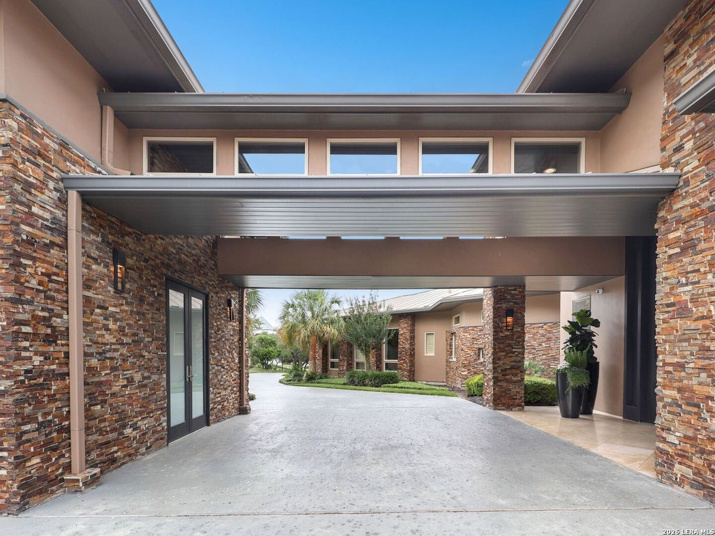 Photo of 11 Davenport Lane, San Antonio, TX 78257 (MLS # 2018080)