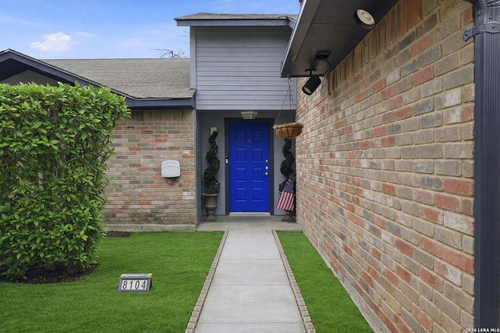Photo of 8104 Forest Bow, Live Oak, TX 78233 (MLS # 1947824)