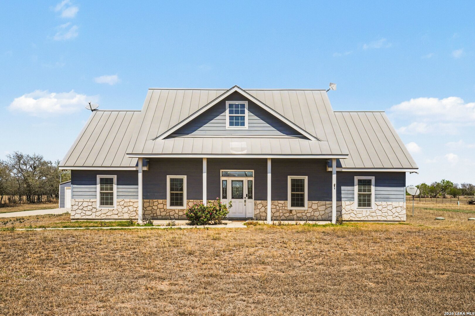 1005 E County Road 678, Natalia, TX, 78059