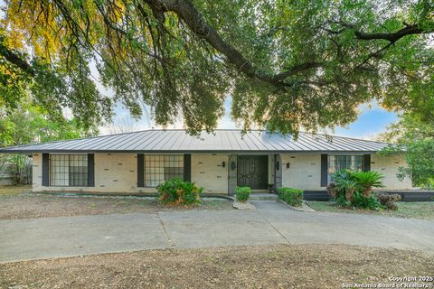 605 Squires Castle Hills TX 78213