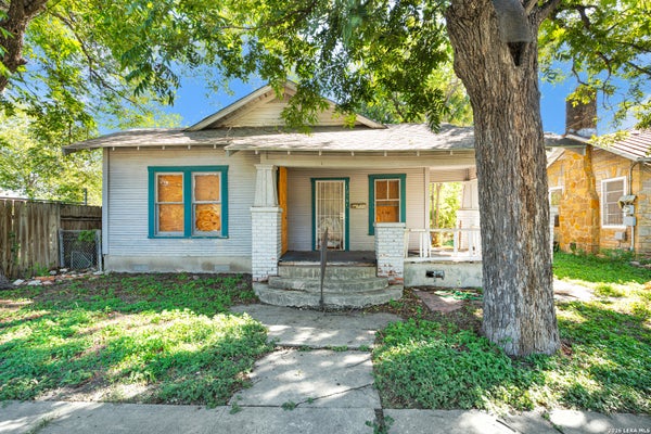 1018 ROGERS AVE, SAN ANTONIO, TX 78202 - Image bda6cf3c3cdffa304fc488d3ee63844a/1268156795