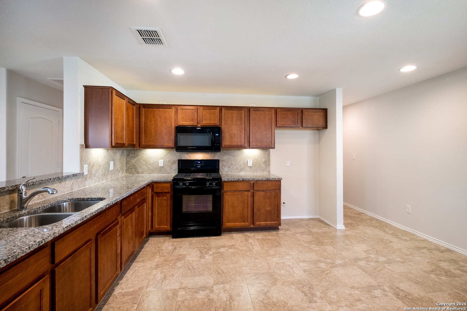 12826 Pronghorn Oak