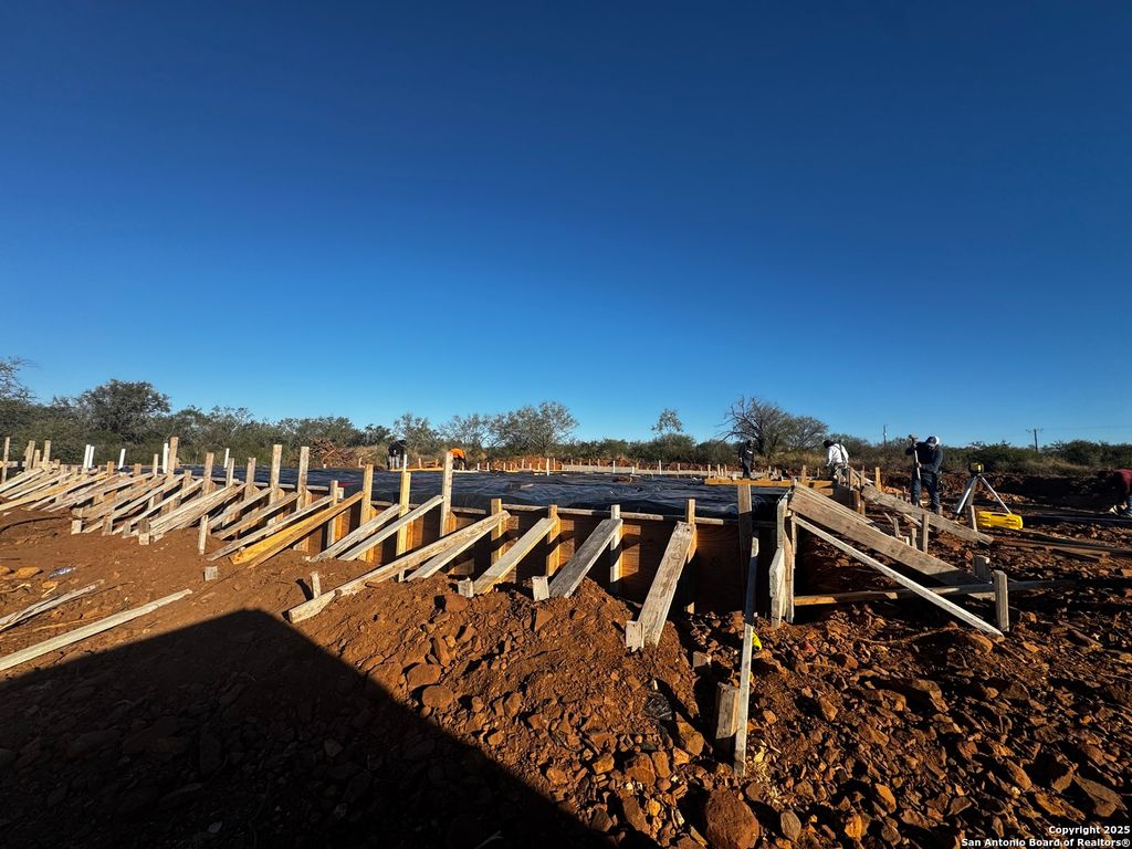 Photo of 107 CR 2638, Devine, TX 78016 (MLS # 1919459)