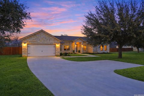 109 W Short Meadow Lytle TX 78052