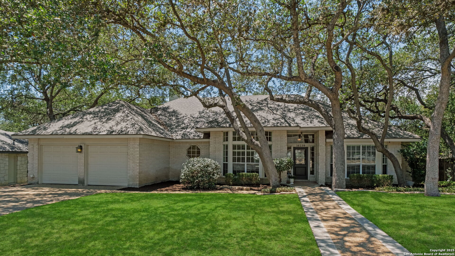 16239 Deer Crest