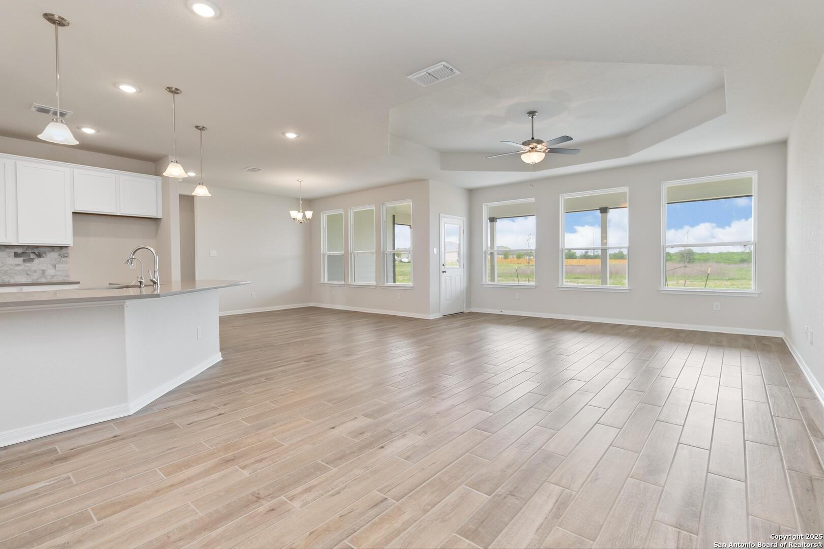 21112 Prairie Rose