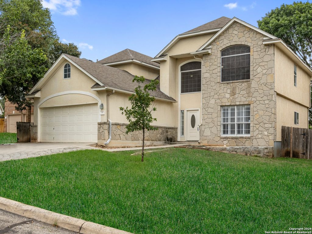 Photo of 18 NIKITA DR, San Antonio, TX 78248 (MLS # 1991741)