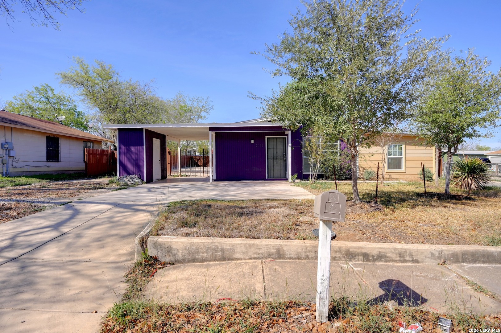 Search 6103 Paso Valley